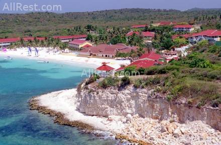 Grand Pineapple Beach Resort 3